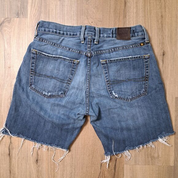 Lucky Brand Mens Distressed Cut Off  Blue Denim Shorts Made in America Size 31X8 - Picture 2 of 9